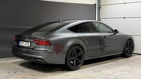 Audi A7 8 of 23