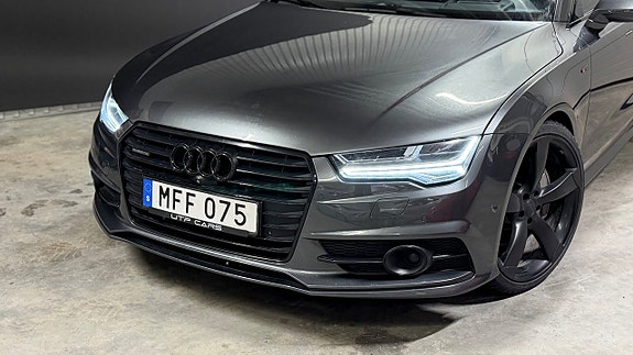Audi A7 2 of 5