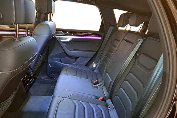 Volkswagen Touareg 5 of 14