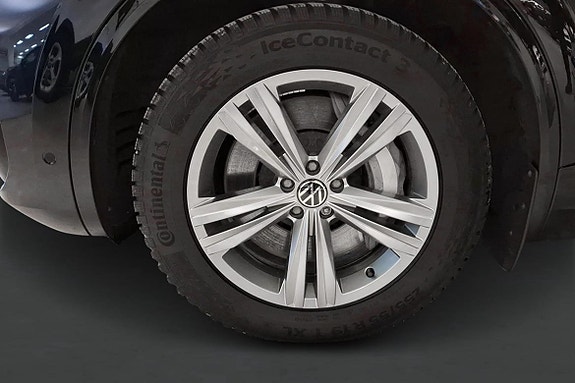 Volkswagen Touareg 10 of 14