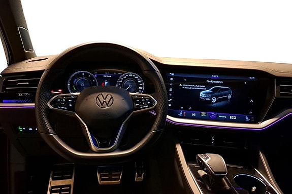 Volkswagen Touareg 6 of 14