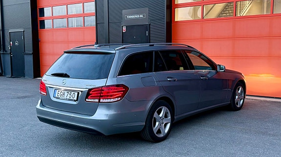 Mercedes-Benz E220 7 of 15