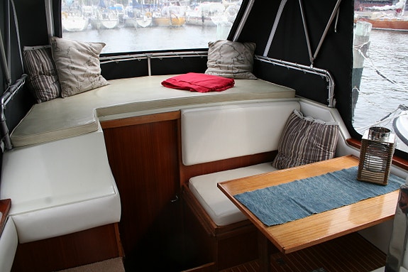 Coronet 31 aftcabin - fantastisk familjebåt 7 of 15