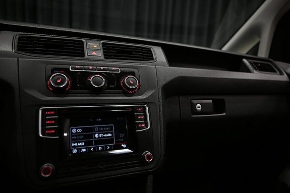 Volkswagen Caddy 19 of 23