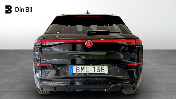 Volkswagen T-Roc 5 of 12