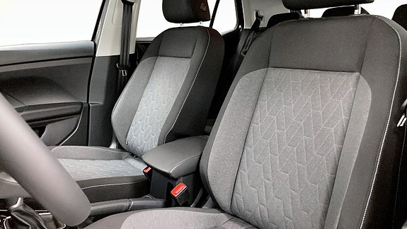 Volkswagen T-Cross 5 of 9