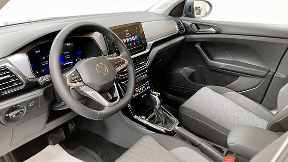 Volkswagen T-Cross 4 of 9