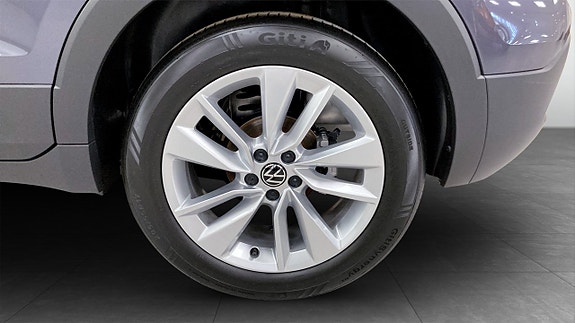 Volkswagen T-Cross 3 of 9