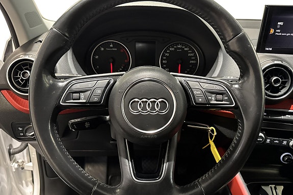 Audi Q2 10 of 17