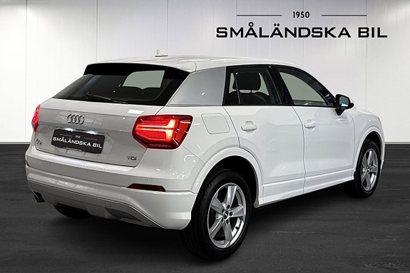 Audi Q2 6 of 17