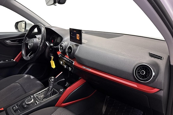 Audi Q2 9 of 17