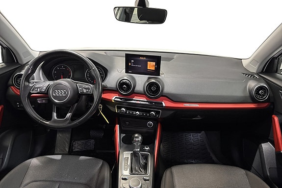 Audi Q2 8 of 17