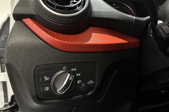 Audi Q2 13 of 17