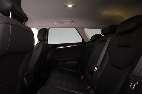 Ford Mondeo 10 of 18