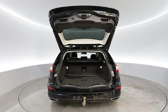 Ford Mondeo 14 of 18