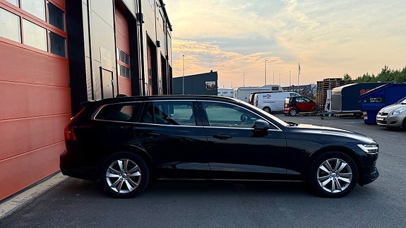 Volvo V60 4 of 21