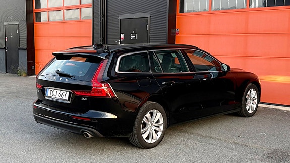 Volvo V60 7 of 21