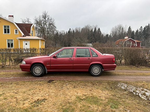 Volvo S70 4 of 4