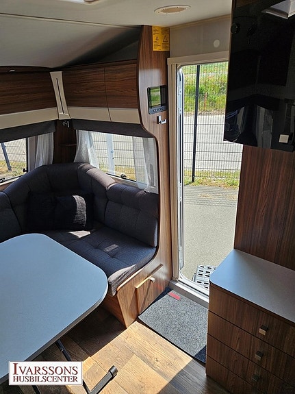 Polar 650 QB Selected / Queensbed / Alde / Markis med sidor och front 18 of 19