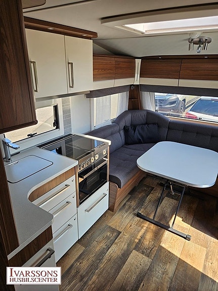 Polar 650 QB Selected / Queensbed / Alde / Markis med sidor och front 16 of 19