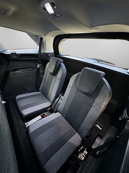 Peugeot 5008 19 of 22
