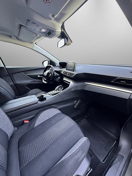 Peugeot 5008 15 of 22