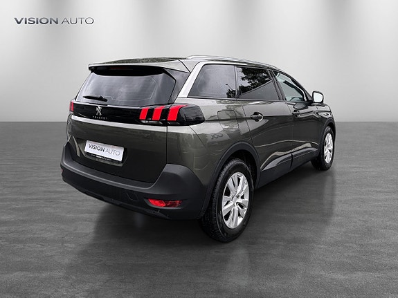 Peugeot 5008 5 of 5