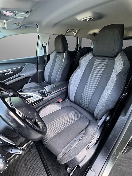 Peugeot 5008 10 of 22