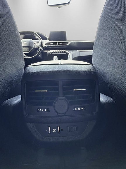 Peugeot 5008 18 of 22
