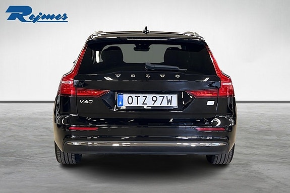 Volvo V60 3 of 5