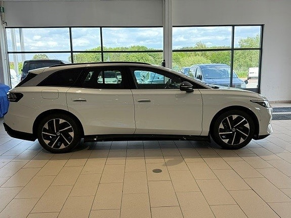 Volkswagen ID.7 4 of 5