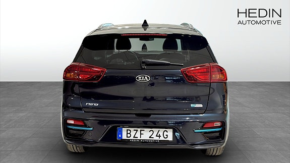 Kia e-Niro 8 of 12