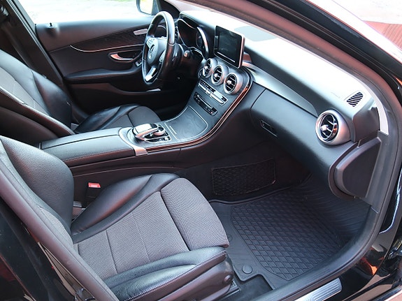 Mercedes-Benz C220 d 14 of 16
