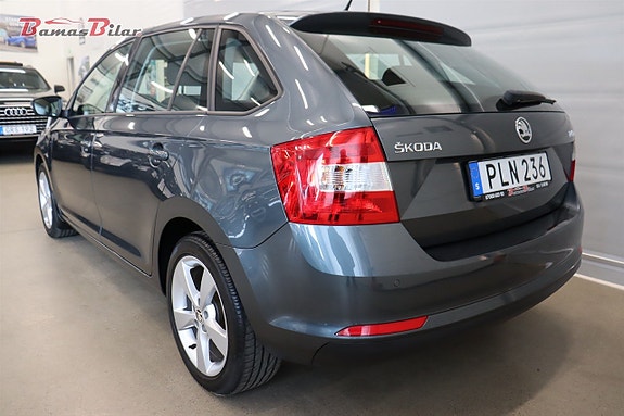 Skoda Rapid Spaceback 3 of 5