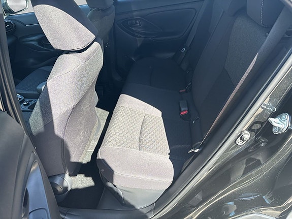 Toyota Yaris Cross 7 of 14