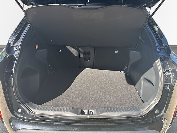Toyota Yaris Cross 10 of 14