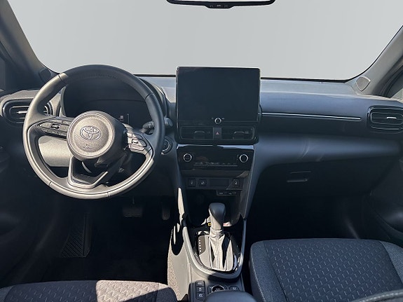Toyota Yaris Cross 8 of 14
