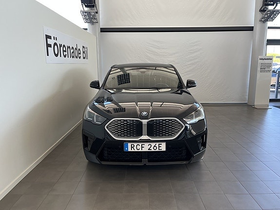 BMW iX2 2 of 5