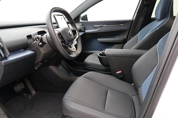 Volvo EX30 4 of 5