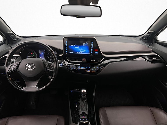 Toyota C-HR 15 of 27