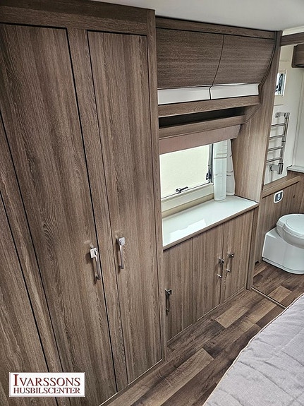 Kabe Royal 780 TDL KS / Dubbelbädd / Badrum bak / Alde / Solcell 14 of 22
