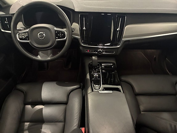 Volvo V90 6 of 15