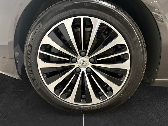 Volvo V90 10 of 15