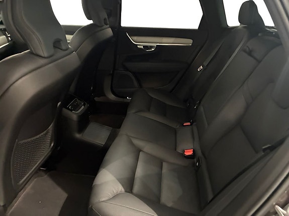 Volvo V90 7 of 15