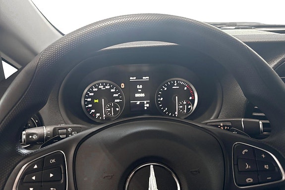 Mercedes-Benz eVito Tourer 5 of 5