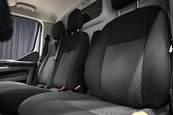 Ford Transit Custom 19 of 30