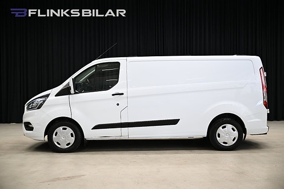 Ford Transit Custom 2 of 30