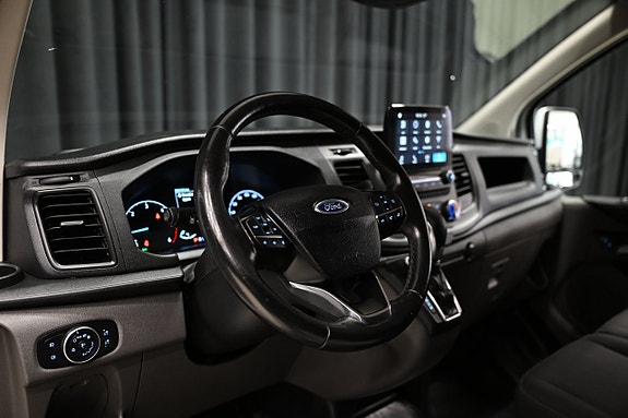 Ford Transit Custom 17 of 30