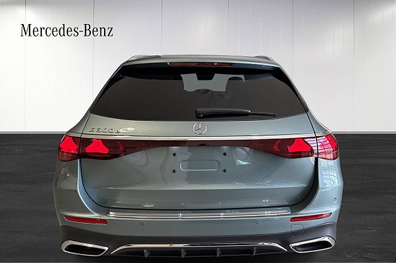 Mercedes-Benz E300 e 6 of 11