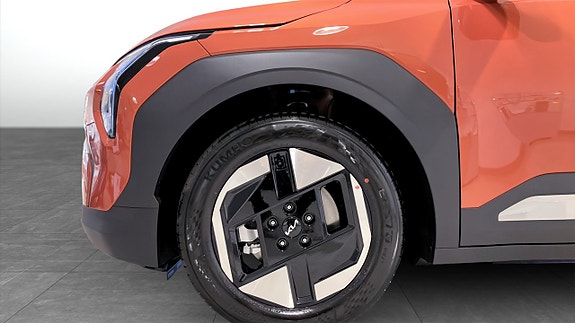Kia EV3 9 of 12